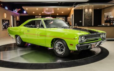 Plymouth-Road-Runner-1970-Coupe-9