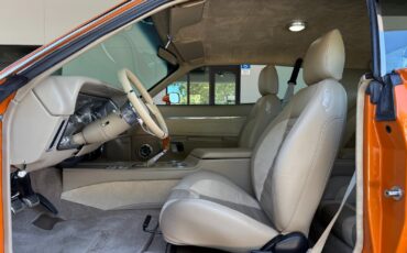 Plymouth-Road-Runner-1971-25