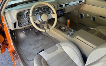 Plymouth-Road-Runner-1971-26