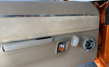 Plymouth-Road-Runner-1971-30