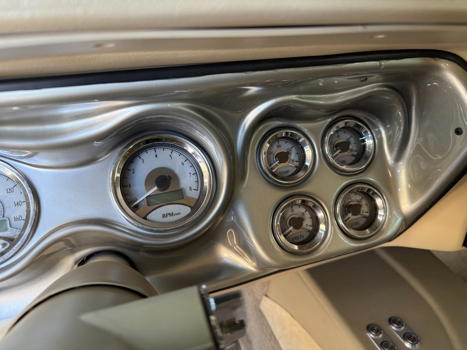 Plymouth-Road-Runner-1971-35