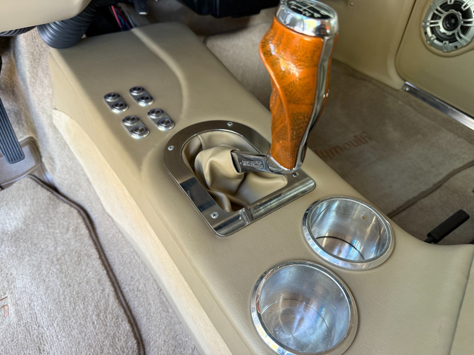 Plymouth-Road-Runner-1971-36