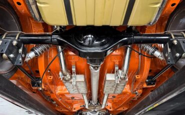 Plymouth-Road-Runner-1971-39