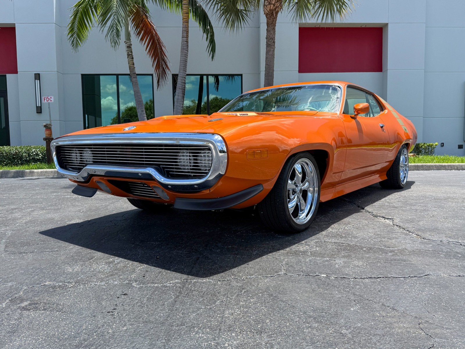 Plymouth-Road-Runner-1971-8