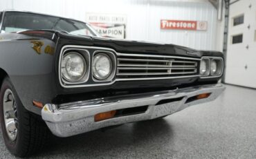 Plymouth-Road-runner-1969-Black-Velvet-Black-19