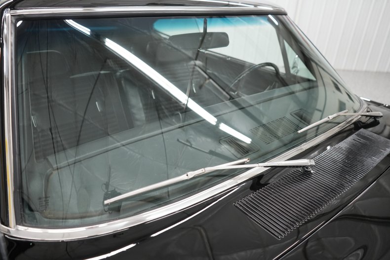 Plymouth-Road-runner-1969-Black-Velvet-Black-20