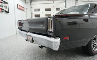 Plymouth-Road-runner-1969-Black-Velvet-Black-34