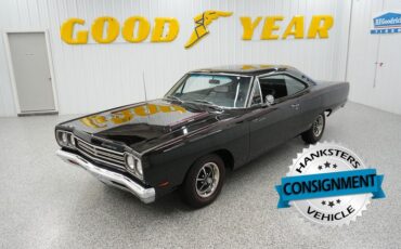 Plymouth-Road-runner-1969-Black-Velvet-Black