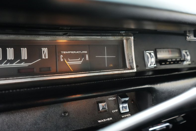 Plymouth-Road-runner-1969-Black-Velvet-Black-46