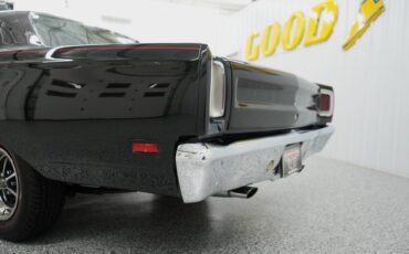 Plymouth-Road-runner-1969-Black-Velvet-Black-9