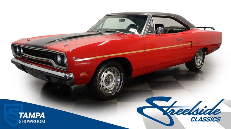 Plymouth-Road-runner-1970-Rally-Red-Black-10