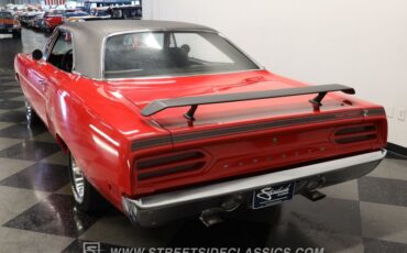 Plymouth-Road-runner-1970-Rally-Red-Black-14