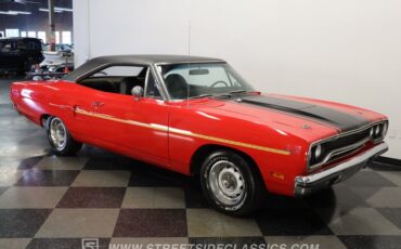 Plymouth-Road-runner-1970-Rally-Red-Black-18