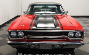 Plymouth-Road-runner-1970-Rally-Red-Black-20