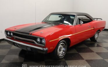 Plymouth-Road-runner-1970-Rally-Red-Black-21