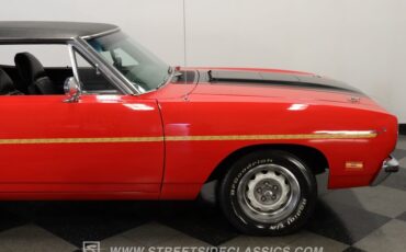 Plymouth-Road-runner-1970-Rally-Red-Black-28