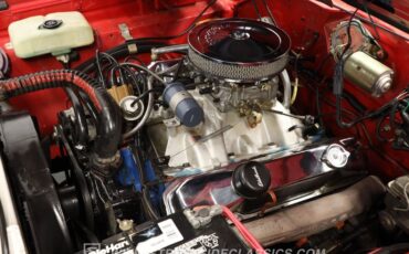 Plymouth-Road-runner-1970-Rally-Red-Black-30