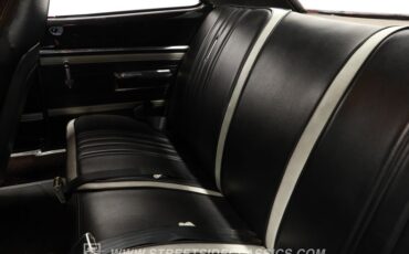 Plymouth-Road-runner-1970-Rally-Red-Black-5