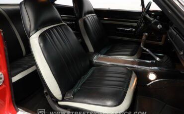 Plymouth-Road-runner-1970-Rally-Red-Black-7