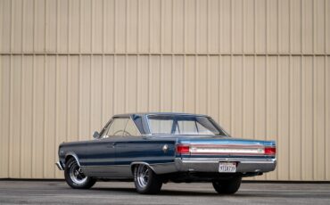 Plymouth-Satellite-1967-Bright-Blue-Pearl-White-11