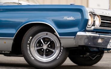 Plymouth-Satellite-1967-Bright-Blue-Pearl-White-14