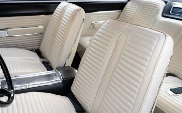 Plymouth-Satellite-1967-Bright-Blue-Pearl-White-28