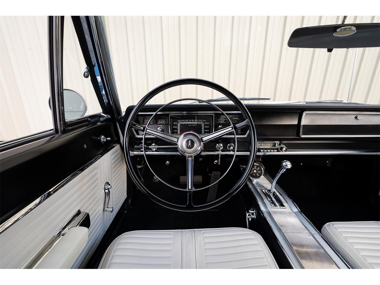 Plymouth-Satellite-1967-Bright-Blue-Pearl-White-55