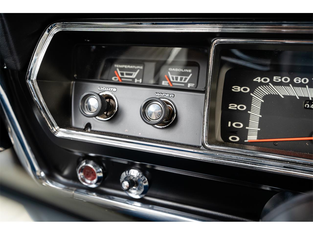 Plymouth-Satellite-1967-Bright-Blue-Pearl-White-57