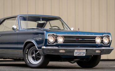 Plymouth-Satellite-1967-Bright-Blue-Pearl-White-6