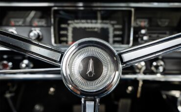 Plymouth-Satellite-1967-Bright-Blue-Pearl-White-60