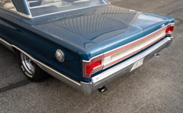 Plymouth-Satellite-1967-Bright-Blue-Pearl-White-71