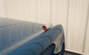 Plymouth-Satellite-1967-Bright-Blue-Pearl-White-74