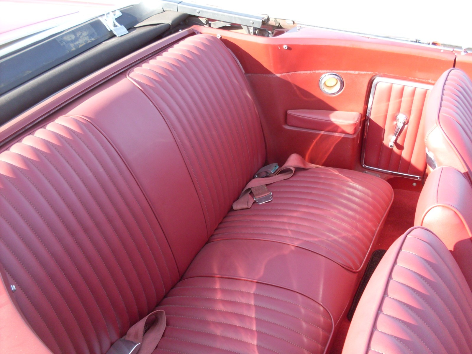 Plymouth-Satellite-1967-Convertible-35