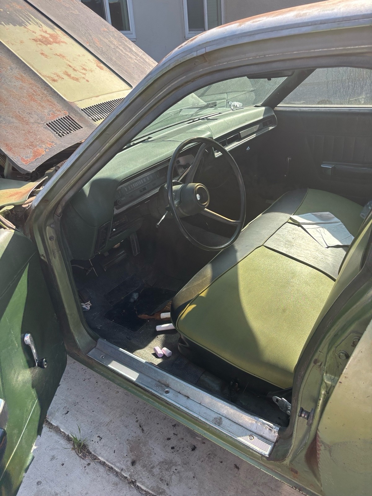 Plymouth-Satellite-1973-Sedan-10