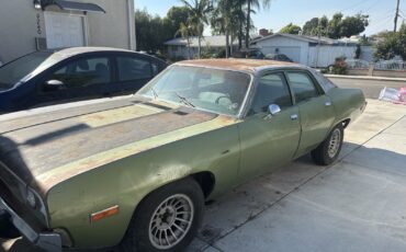 Plymouth-Satellite-1973-Sedan