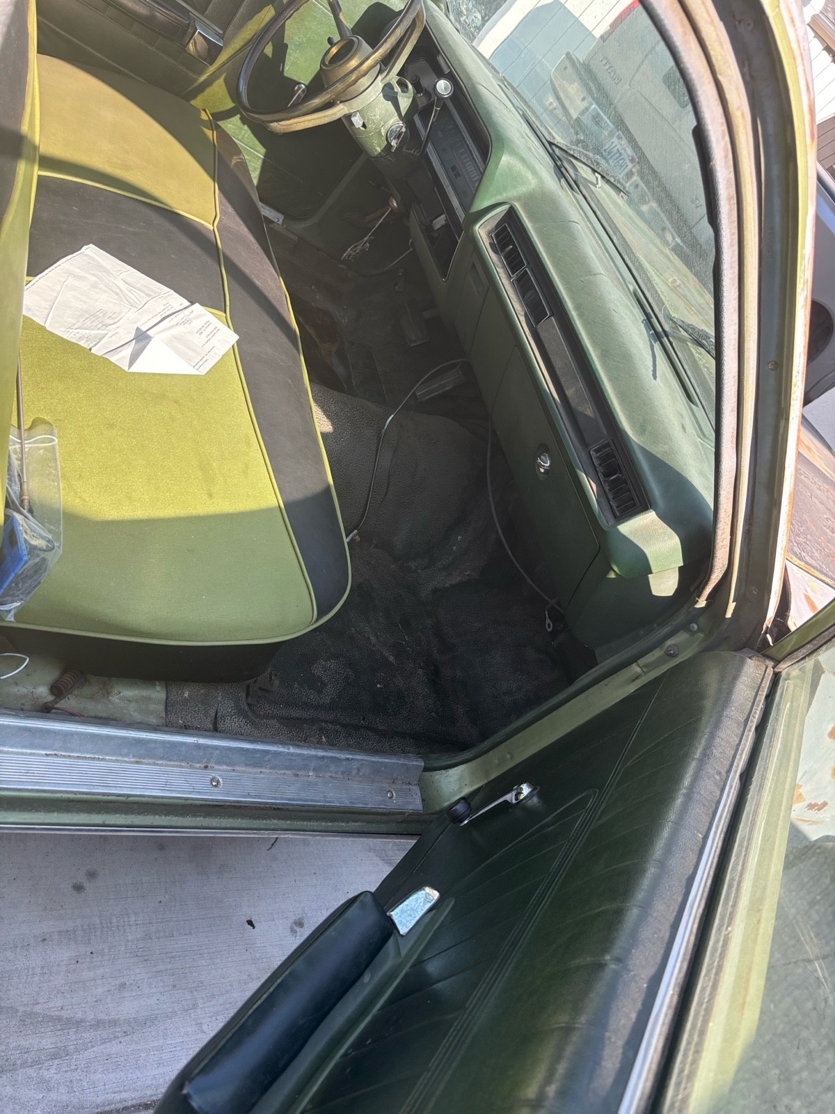 Plymouth-Satellite-1973-Sedan-5