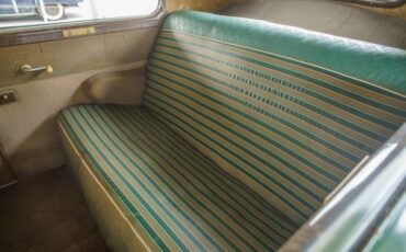 Plymouth-Special-Deluxe-1941-14