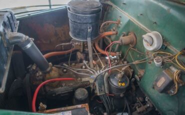 Plymouth-Special-Deluxe-1941-18