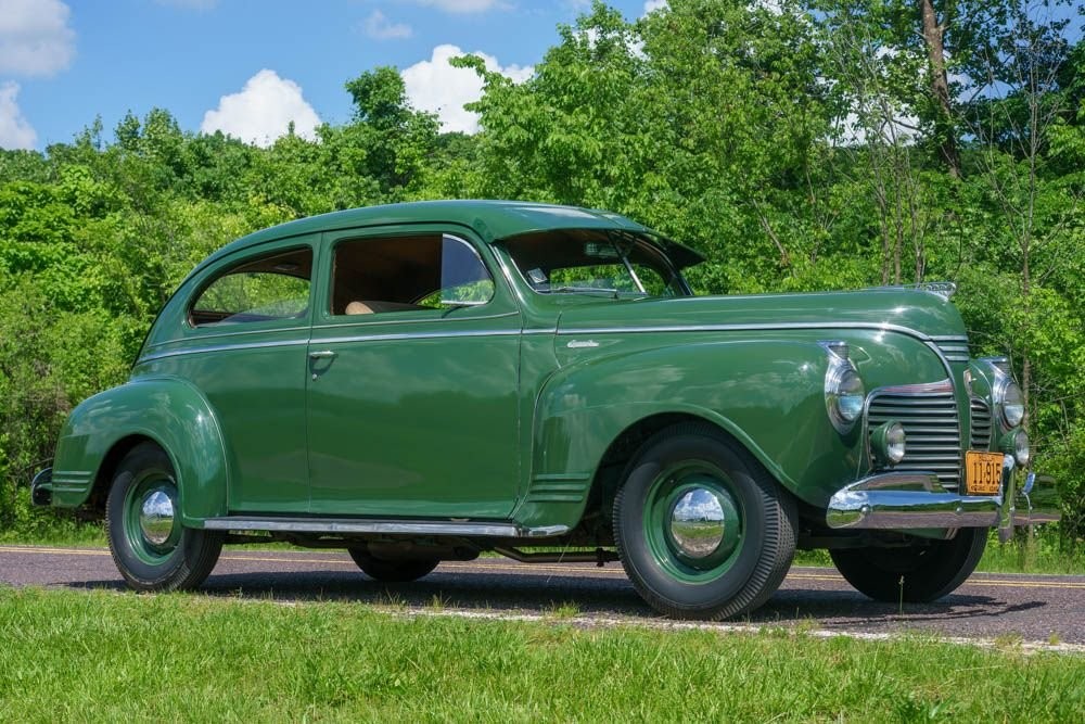 Plymouth-Special-Deluxe-1941-2