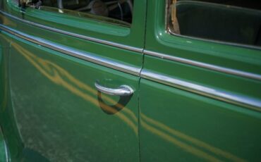 Plymouth-Special-Deluxe-1941-9