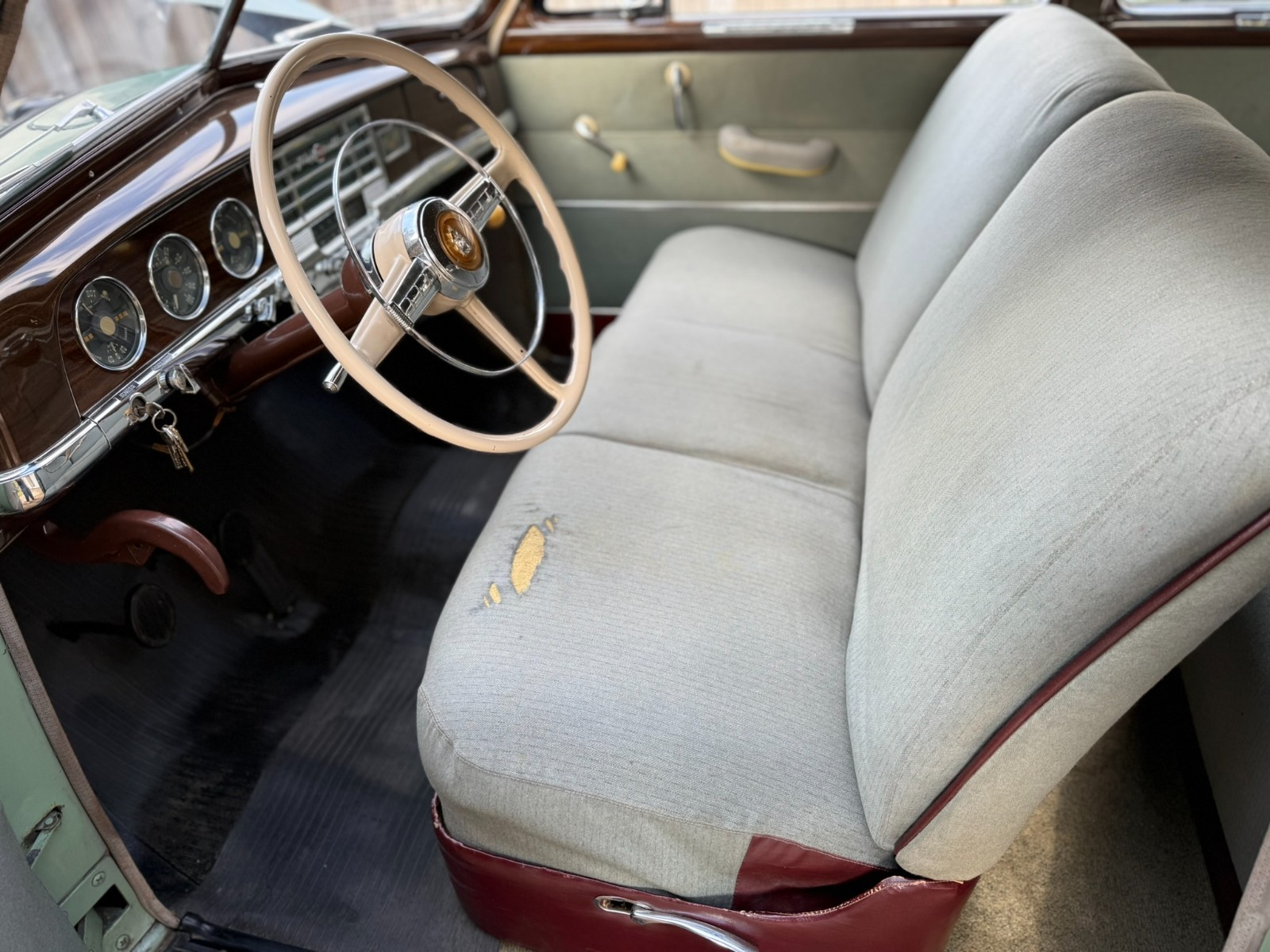 Plymouth-Special-Deluxe-1950-Coupe-10