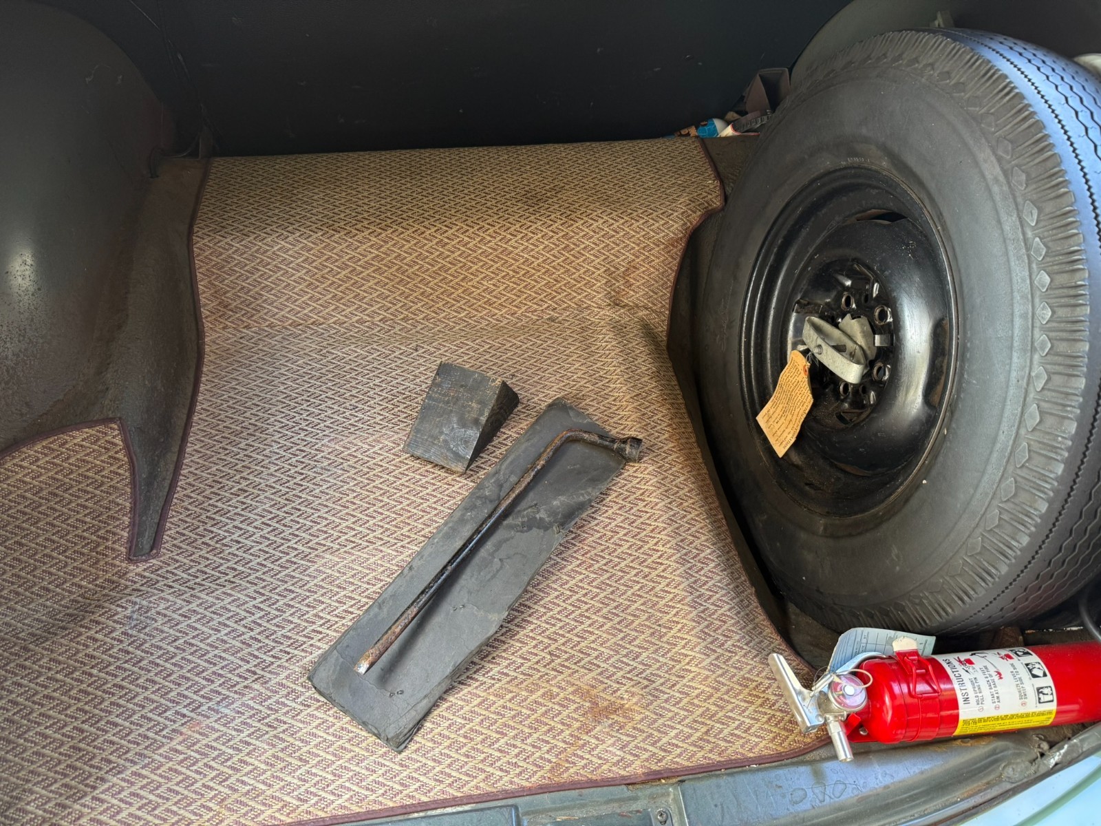 Plymouth-Special-Deluxe-1950-Coupe-17