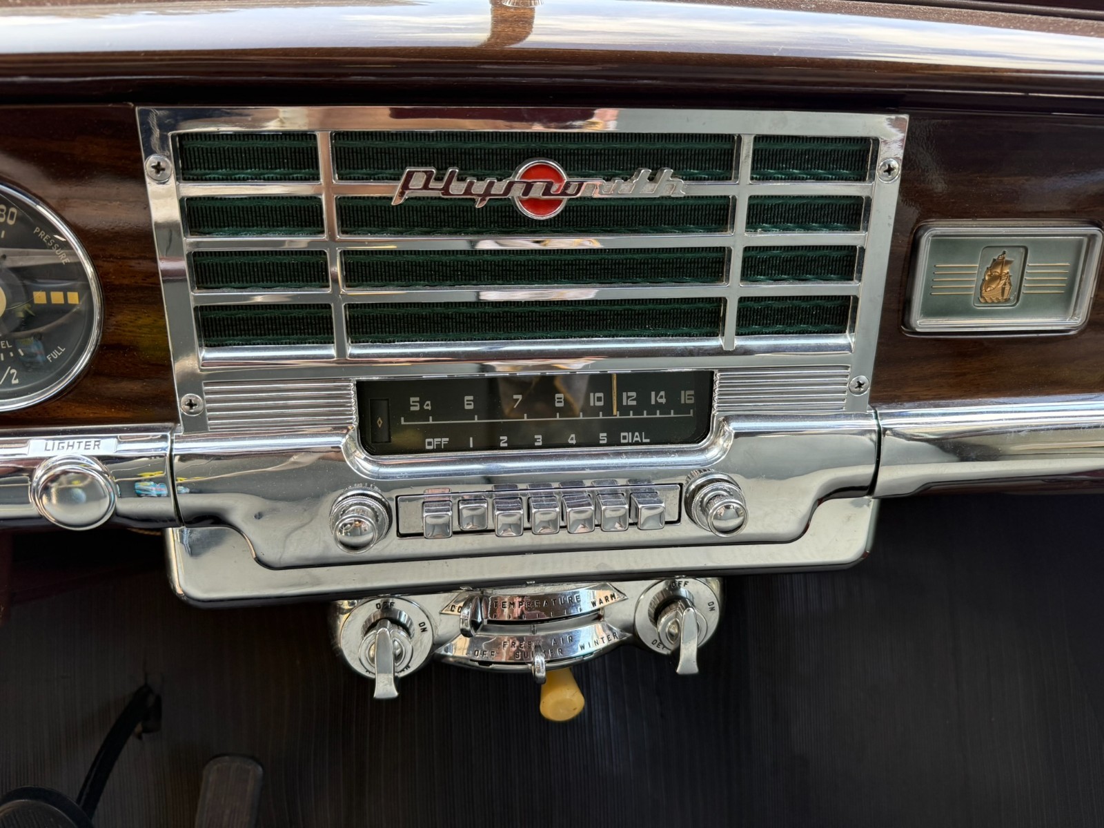 Plymouth-Special-Deluxe-1950-Coupe-8
