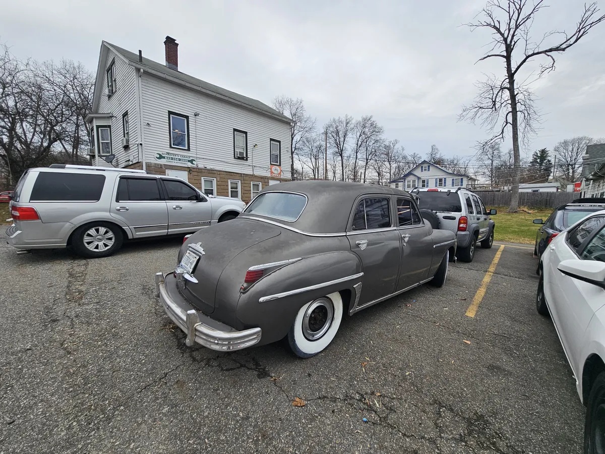 Plymouth-Special-deluxe-1949-3