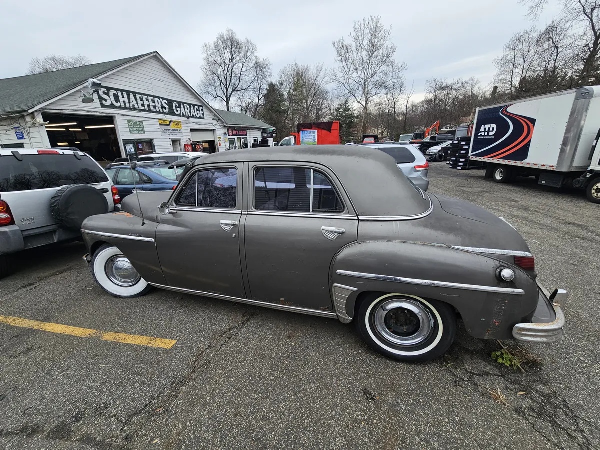Plymouth-Special-deluxe-1949-5