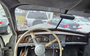 Plymouth-Special-deluxe-1949-6