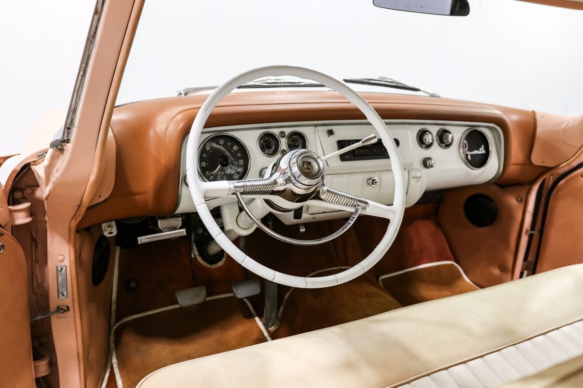 Plymouth-Suburban-Sport-1956-Station-Wagon-12