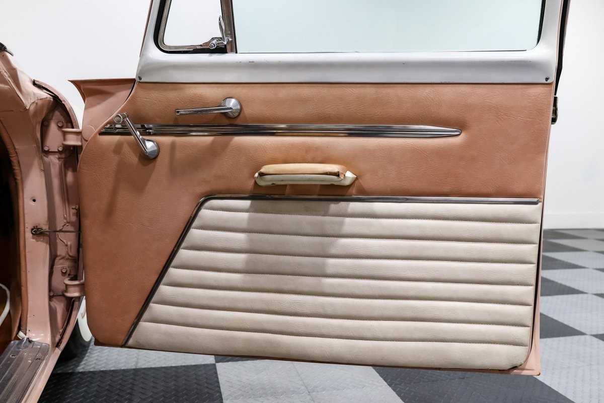 Plymouth-Suburban-Sport-1956-Station-Wagon-14