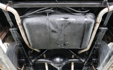 Plymouth-Suburban-Sport-1956-Station-Wagon-21