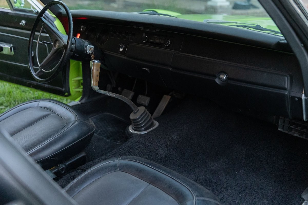 Plymouth-Superbird-1970-10